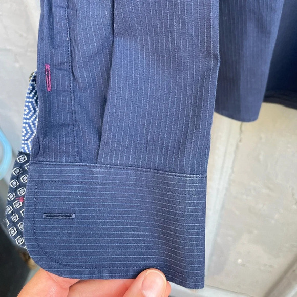 Ted Baker “ulukhot” Navy  textured verticals stripe buttondown, Ted 3 (me… - Picture 10 of 11